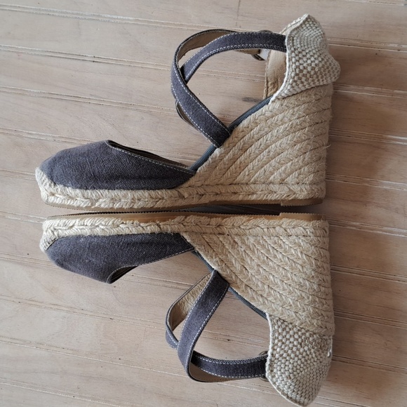 Bettye Muller Wedged Espadrille Canvas Cross Straps Boho Heel Sandals - Picture 6 of 10